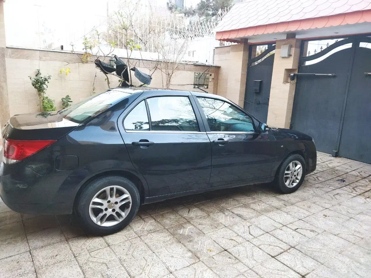 دنا مدل ۹۳ سالم و کم هزینه|خودرو سواری و وانت|مشهد, چهارچشمه|دیوار