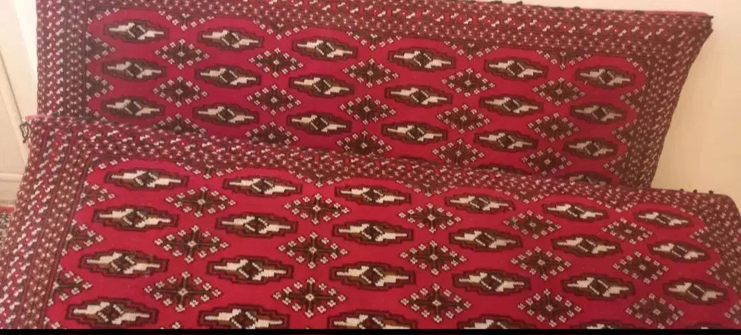 ۲ جفت پشتی (۴ عدد) سنتی|پشتی|کرج, ساسانی (قلمستان)|دیوار