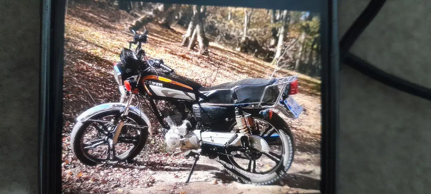 ۱۵۰سی سی کویر|موتورسیکلت|گلی داغ, |دیوار