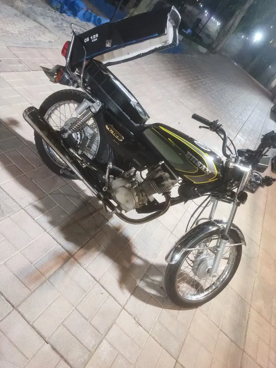 موتور احسان مدل 99|موتورسیکلت|قم, فرهنگیان و شهربانی|دیوار