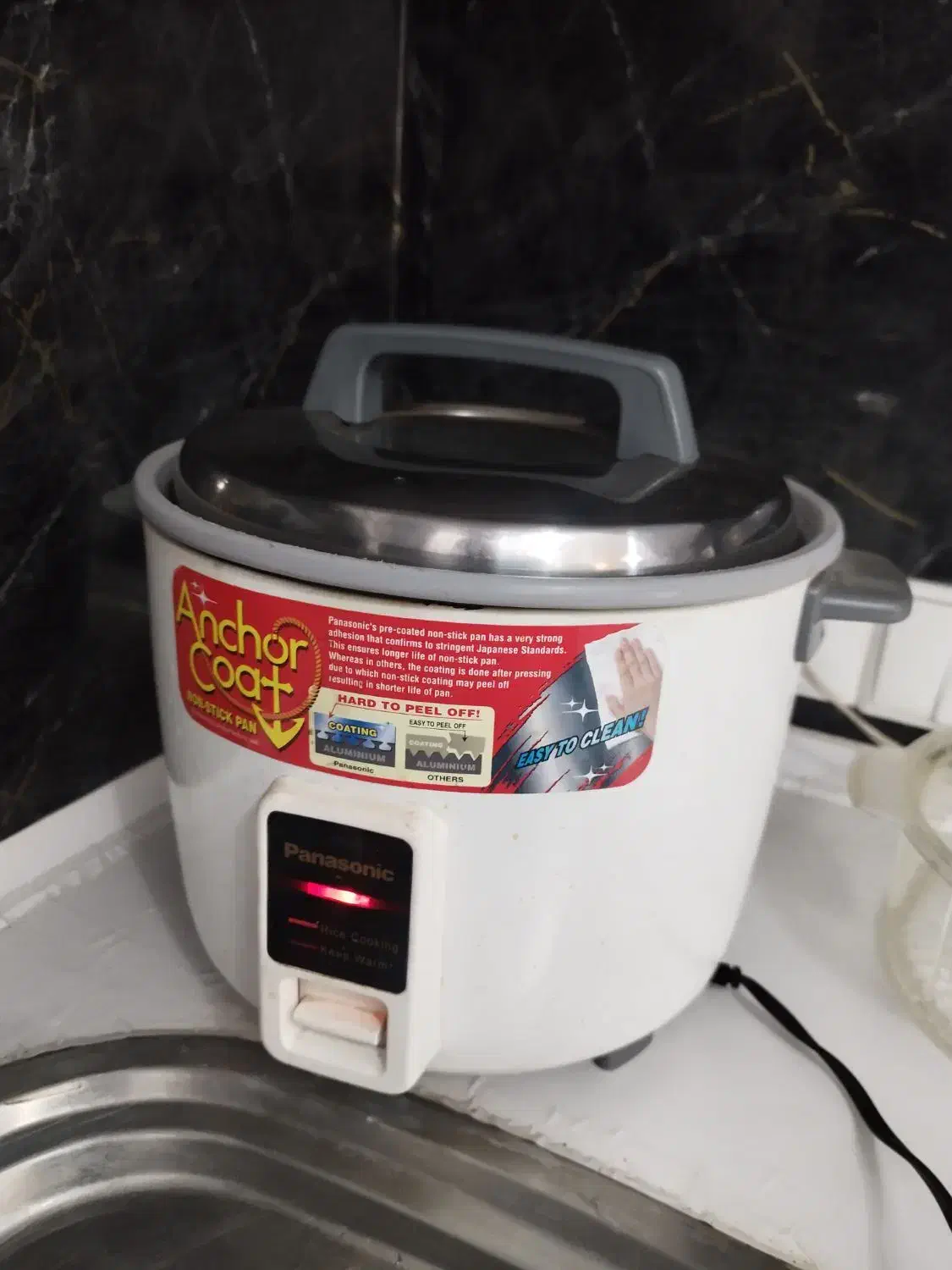 پلوپزوبخارپزوتعدادی ظروف سفالی وشیشه ای|ظروف پختوپز|فولادشهر, مسکن مهر فولادشهر|دیوار