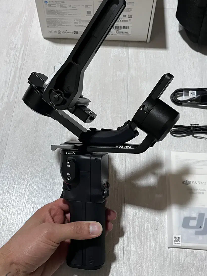 Gimbal Dji RS3 Mini گیمبال دوربین|دوربین عکاسی و فیلمبرداری|تهران, فدک|دیوار