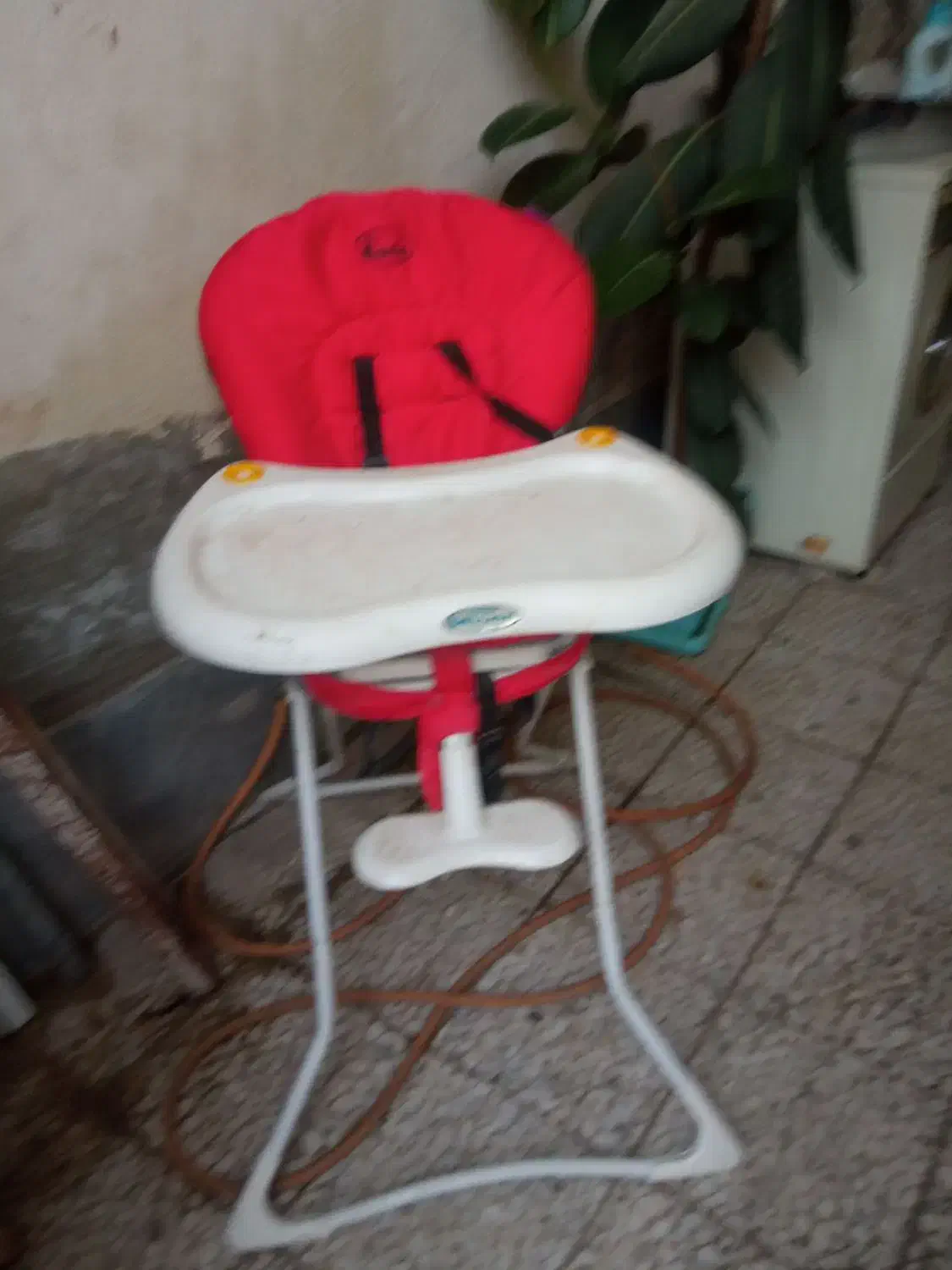 صندلی غذای کودک|تخت و صندلی بچه|کوهسار (البرز), |دیوار