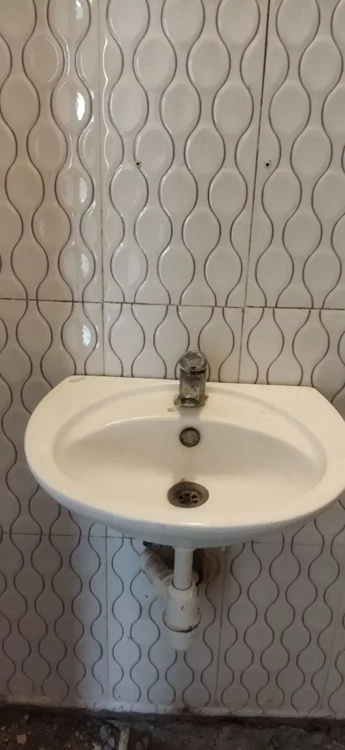 روشویی با شیر مخلوط وشیلنگ آب سرد وگرم|لوازم سرویس بهداشتی|بندرعباس, |دیوار