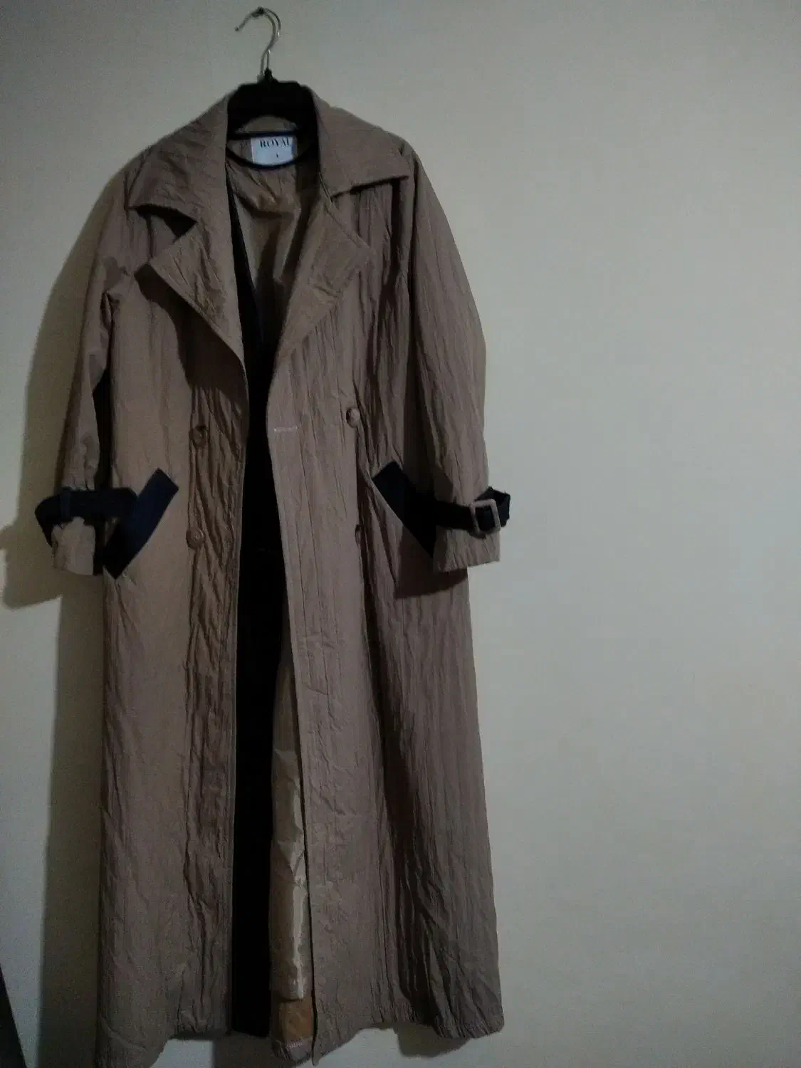 بارانی|لباس|بیجار, |دیوار