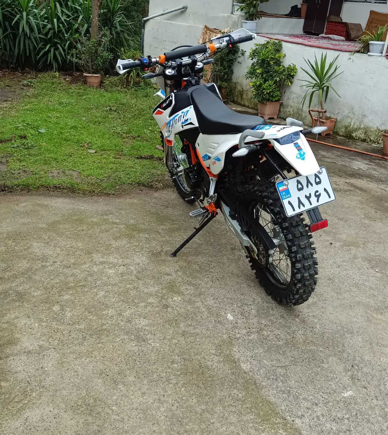 فلات طرح کی تی ام|موتورسیکلت|رشت, بازار|دیوار