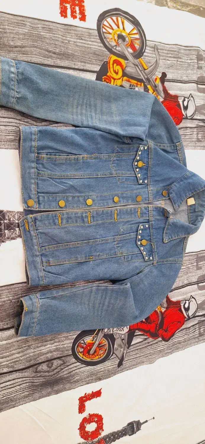 پالتو|لباس|صدرا-فارس, فاز ۱|دیوار