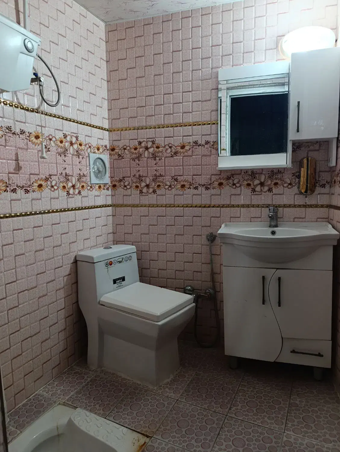 اجارە ملک مناسب آرایشگاه ،آموزشگاه و...|اجارهٔ دفتر کار، اتاق اداری، مطب|سنندج, |دیوار