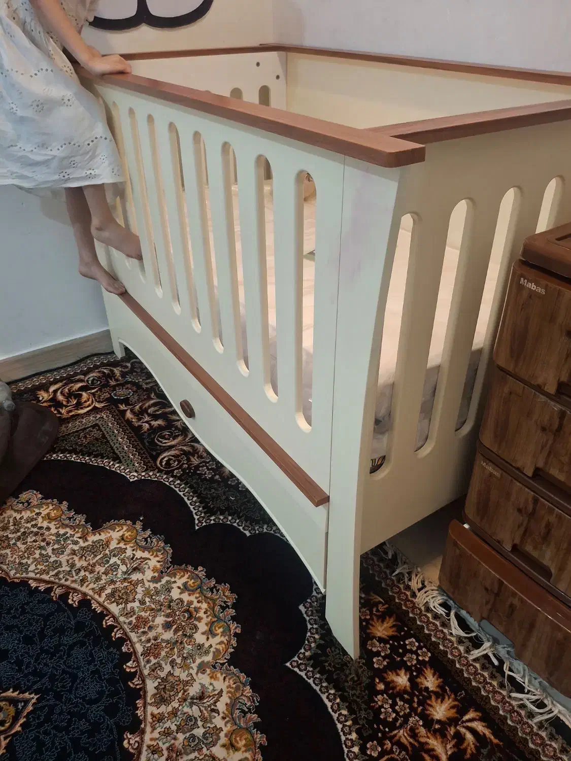 تخت خواب|تشک تختخواب|اهواز, کوی مهدیس|دیوار