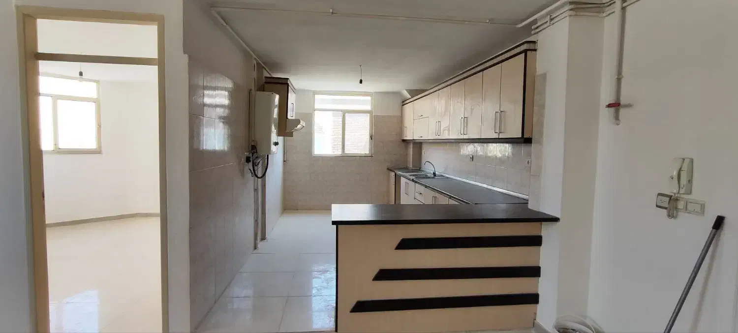 اجاره یک واحد ۹۰ متری در میدان زندیه|اجارهٔ آپارتمان|ملایر, |دیوار