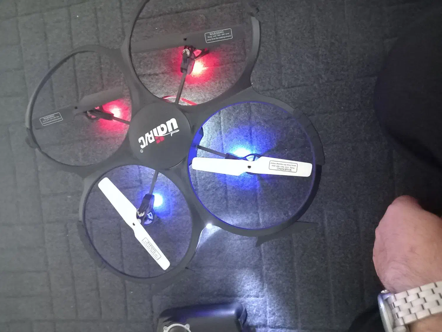 هلیشات معاوضه دارم با هرچی که بدردم بخوره|اسباب‌‌بازی|مشهد, رده|دیوار