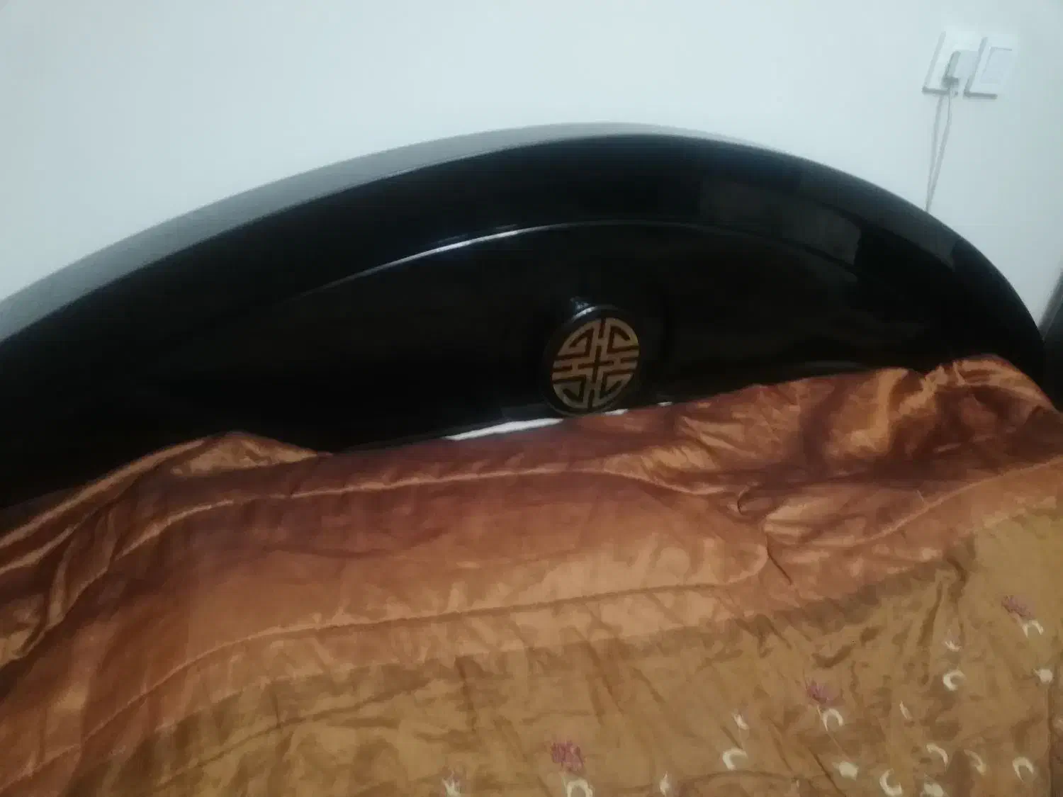 تخت دو نفره همراه پا تختی|تخت و سرویس خواب|تهران, نیروی دریایی|دیوار