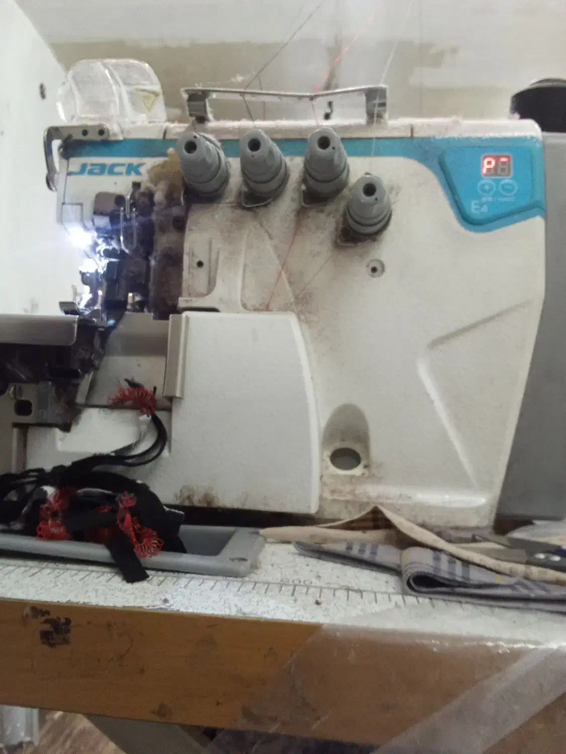 استخدام  زیگزال دوز خطی ۴۵۰ و وسطکار ۱۲ تومن|استخدام صنعتی، فنی، مهندسی|تهران, مولوی|دیوار