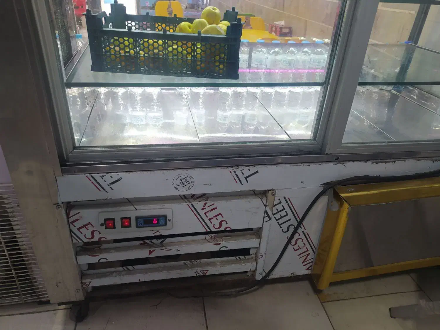 یخچال ویترینی مکعبی|فروشگاه و مغازه|نسیم‌شهر, |دیوار