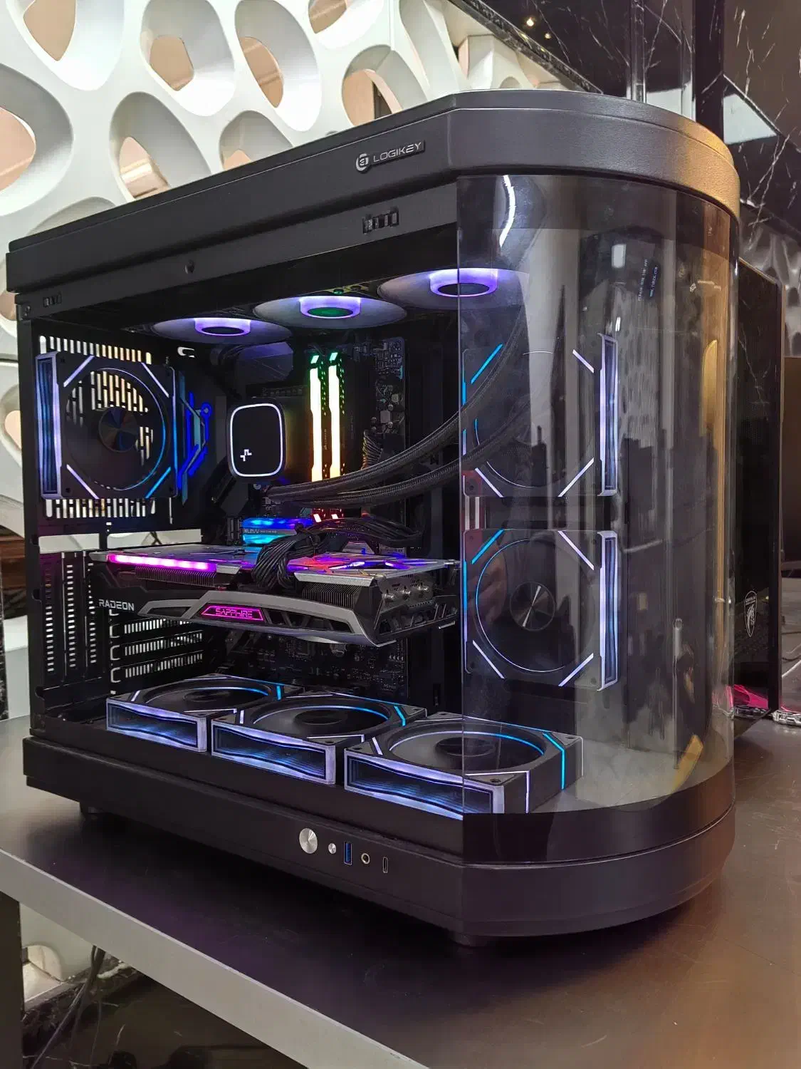 کیس گیمینگ با کارت ۶۷۰۰xt|رایانه رومیزی|شیراز, معالیآباد|دیوار