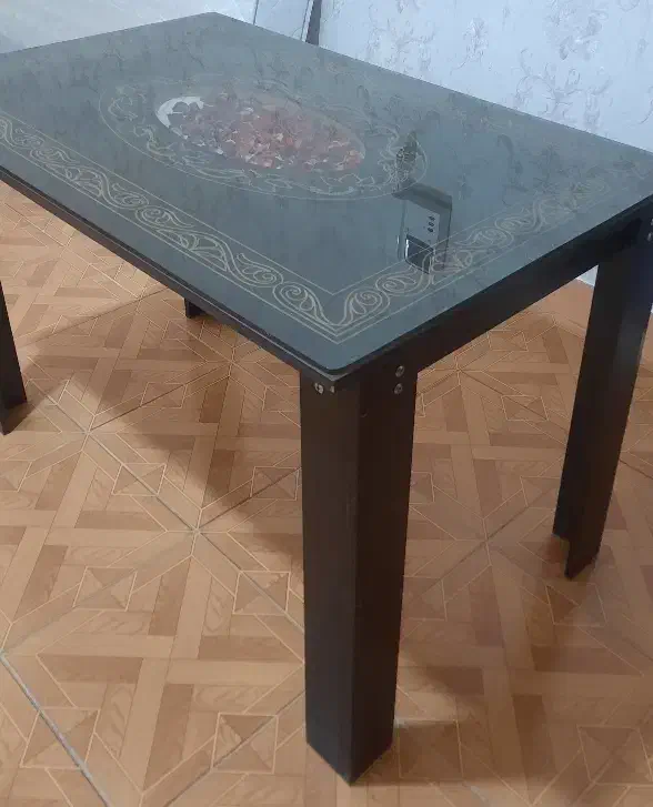 میز ناهار خوری چهار نفره|میز و صندلی غذاخوری|گرمسار, |دیوار