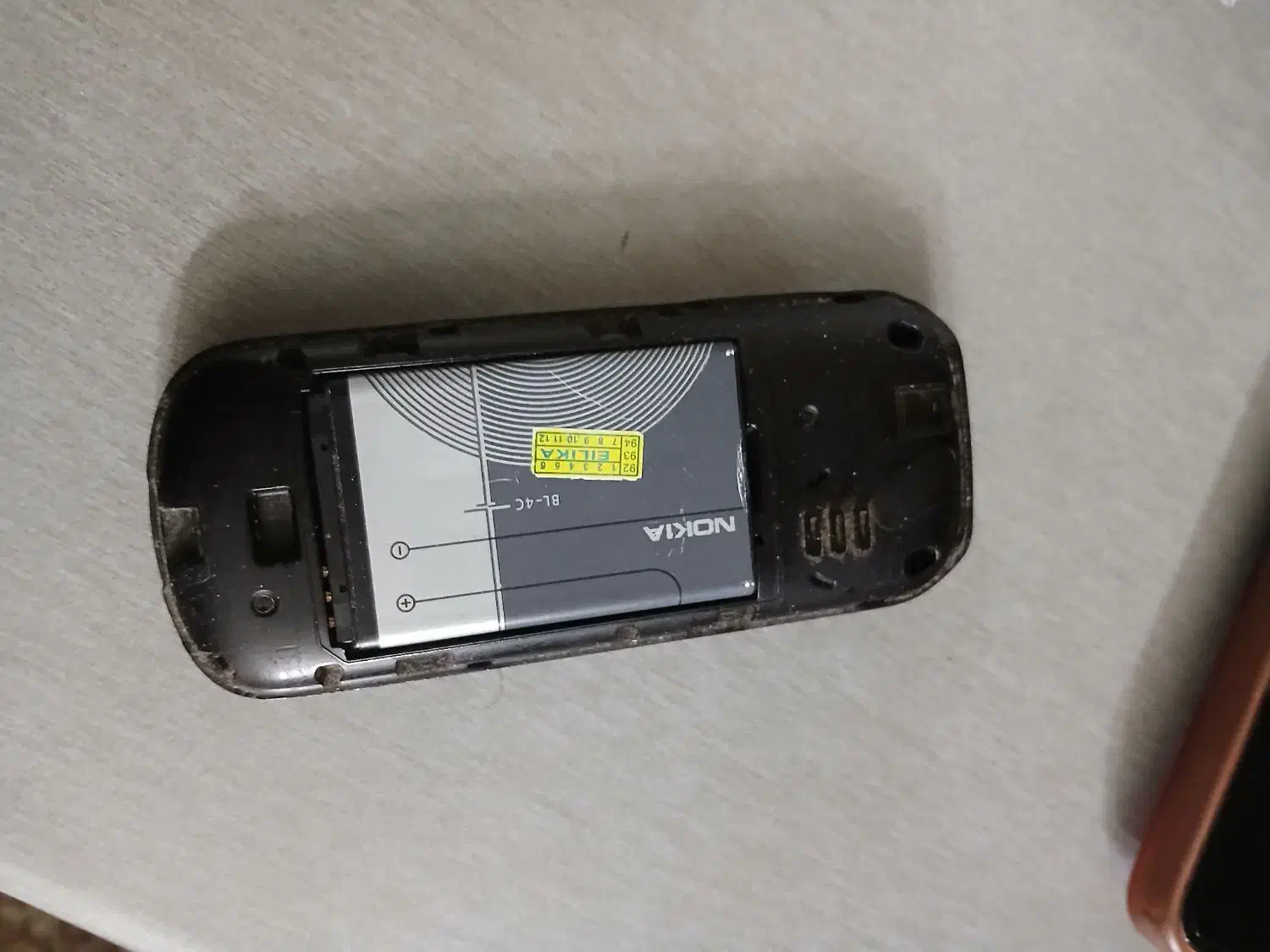 کوشی ۱۲۸۰ اصلی ویک عدد کوشی سامسونک تاشو|موبایل|تهران, فلسطین (میدان انقلاب)|دیوار