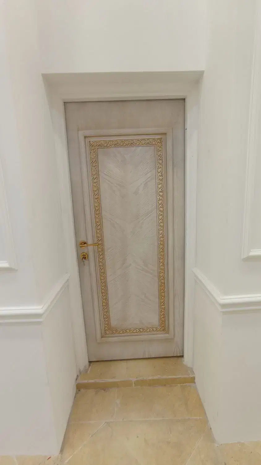 نصب درب چوبی|خدمات پیشه و مهارت|لاهیجان, امیرشهید|دیوار