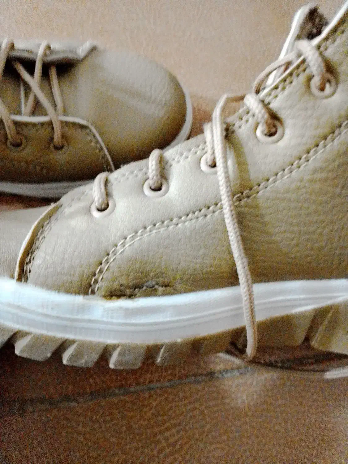 نیم بوت|کیف، کفش، کمربند|خرمآباد, |دیوار