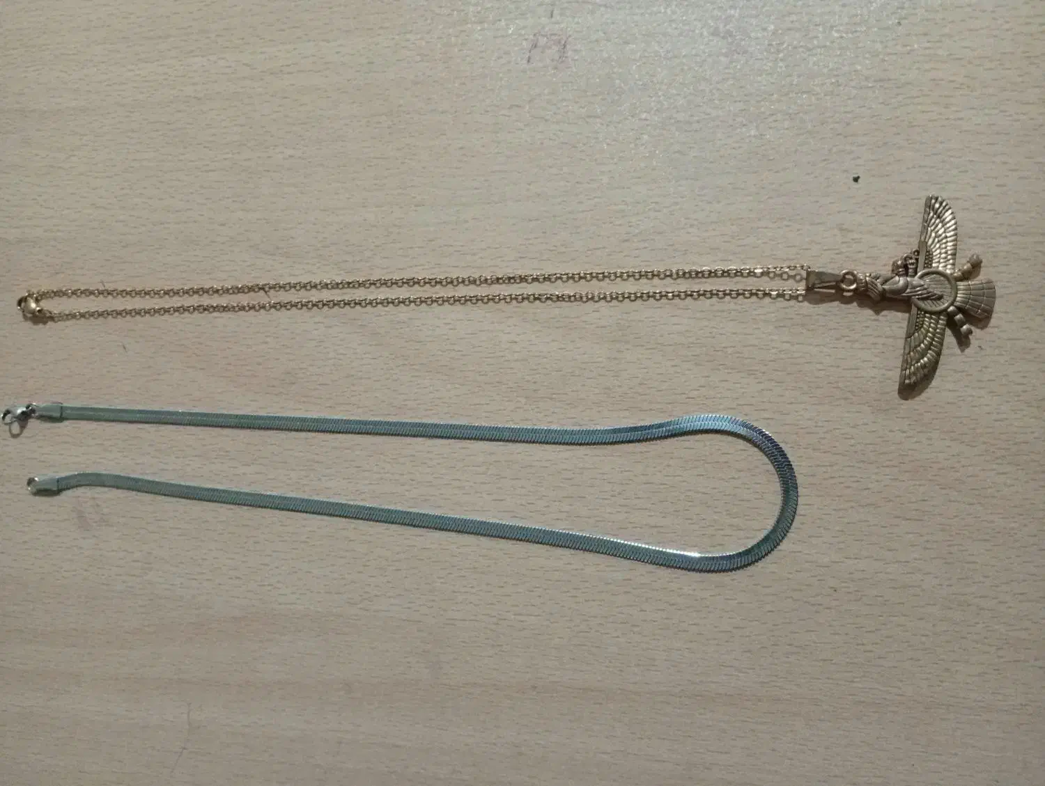 گردنبند ماری و زنجیر به همراه مجسمه کوروش|بدلیجات|مرند, |دیوار