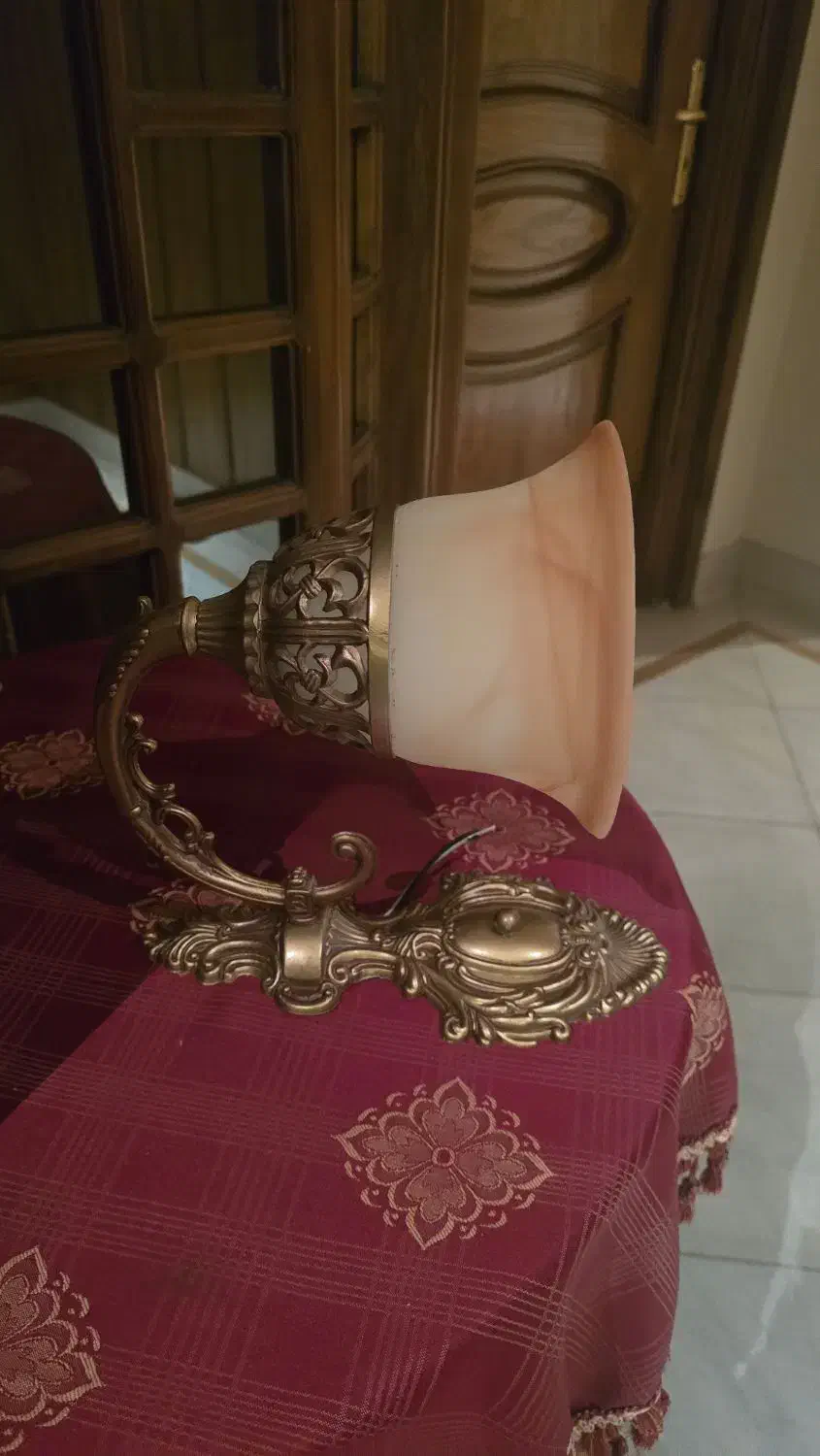 لوستر۸شاخه برنجی ۲شاخه دیواری|لوستر و چراغ آویز|اصفهان, چرخاب|دیوار