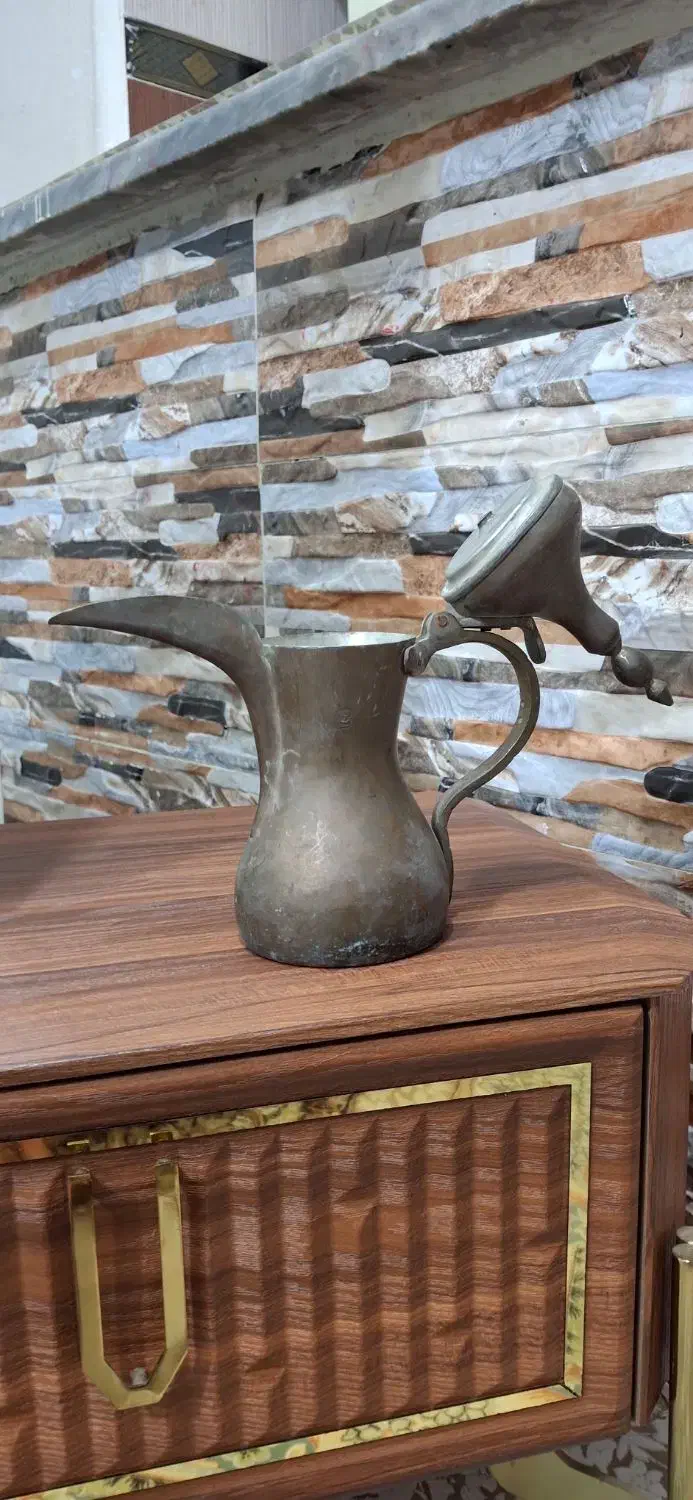 دله اصلی|کلکسیون اشیاء عتیقه|ایذه, |دیوار