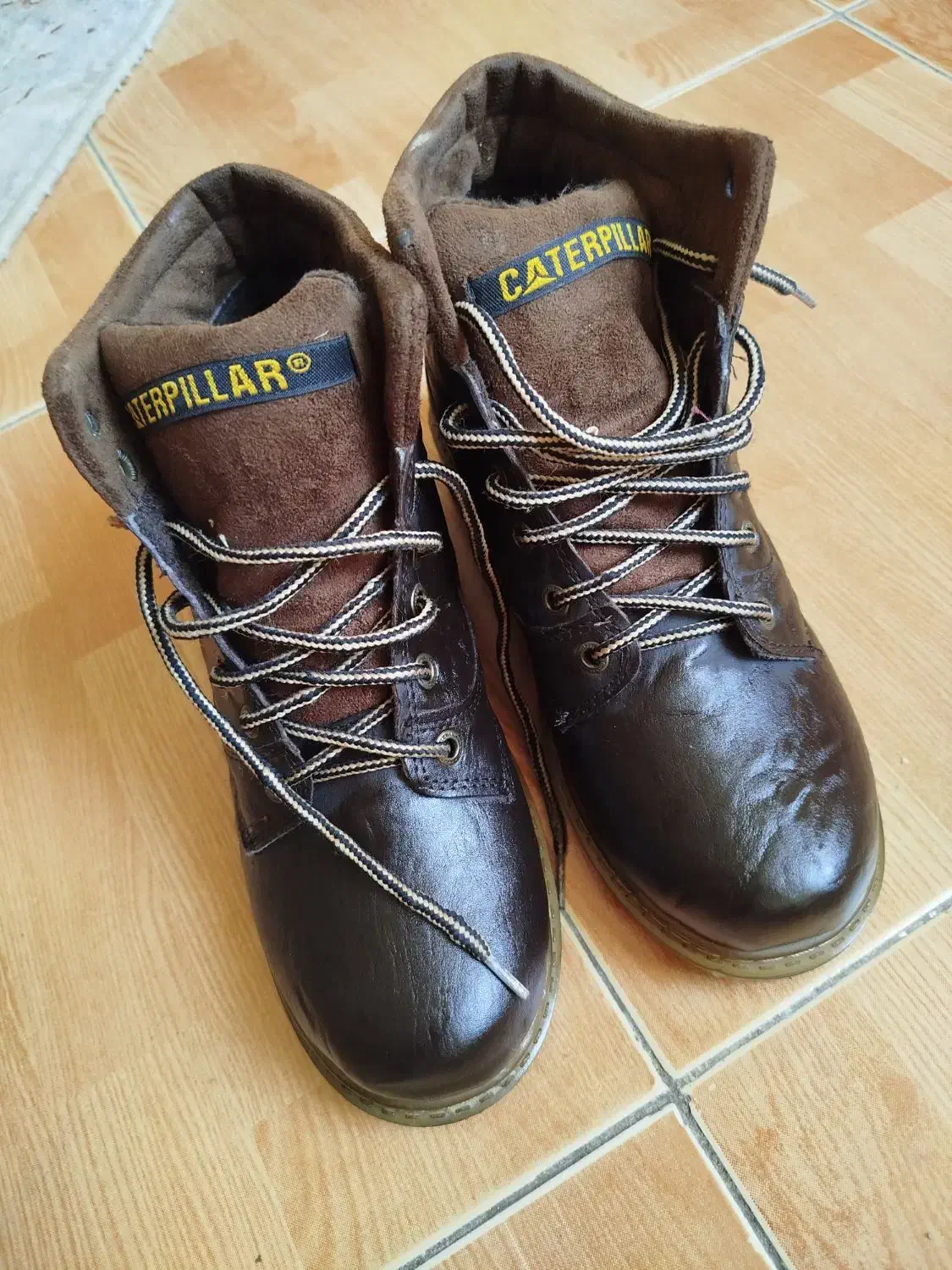 بوت اصل ویتنام کاتر پیلار سایز ۴۰|کیف، کفش، کمربند|کرج, گلشهر|دیوار