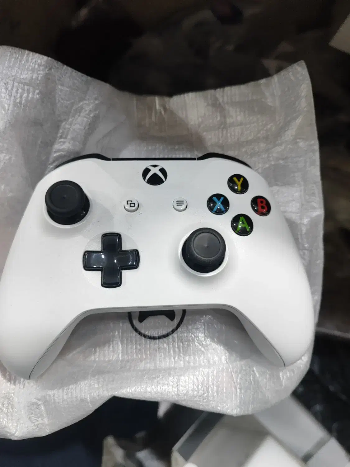 xbox one s|کنسول، بازی ویدئویی و آنلاین|ری, دیلمان|دیوار