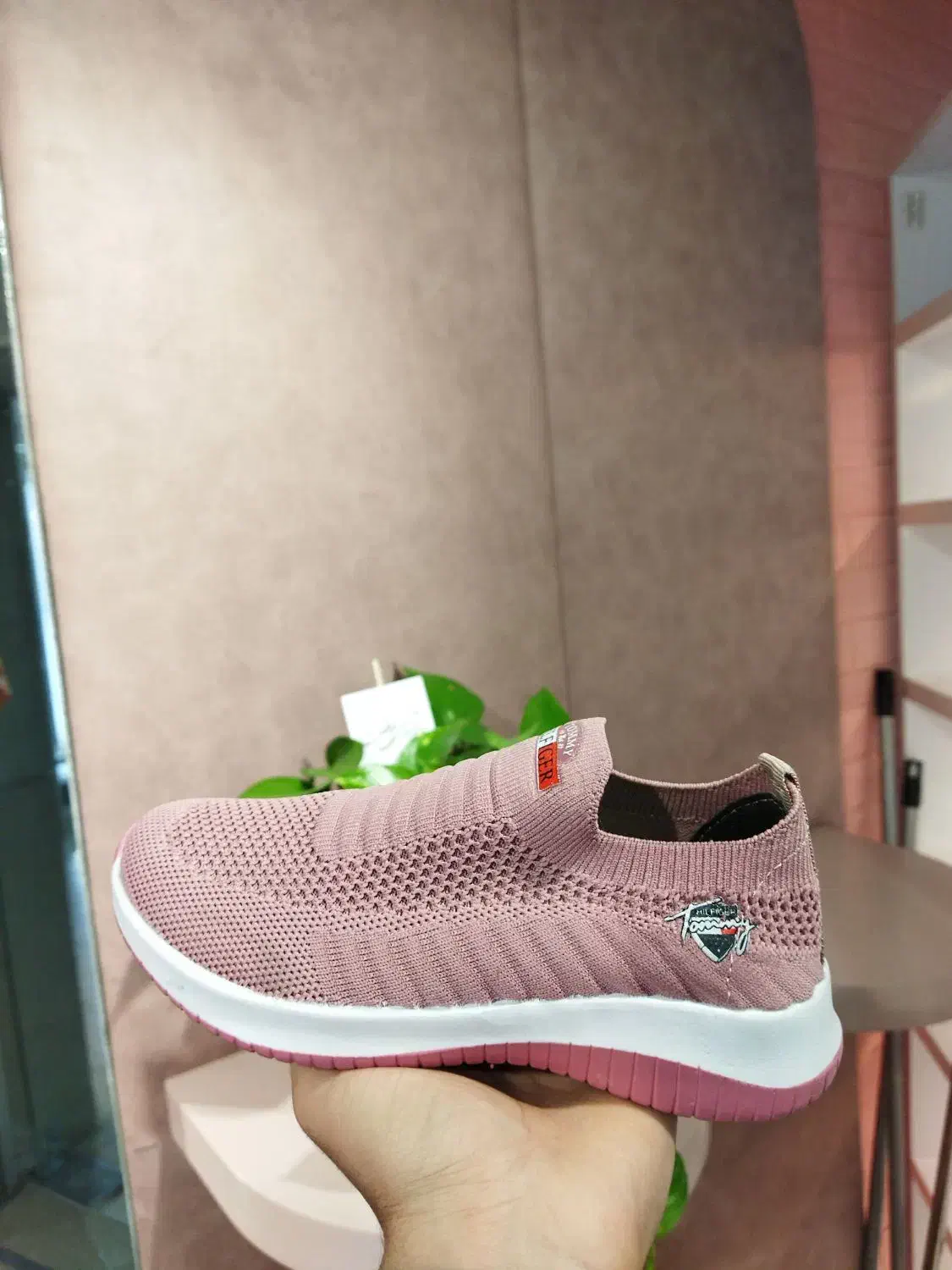 کفش اسکیچرز|کیف، کفش، کمربند|سبزوار, کاشفی شمالی (دادگستری)|دیوار