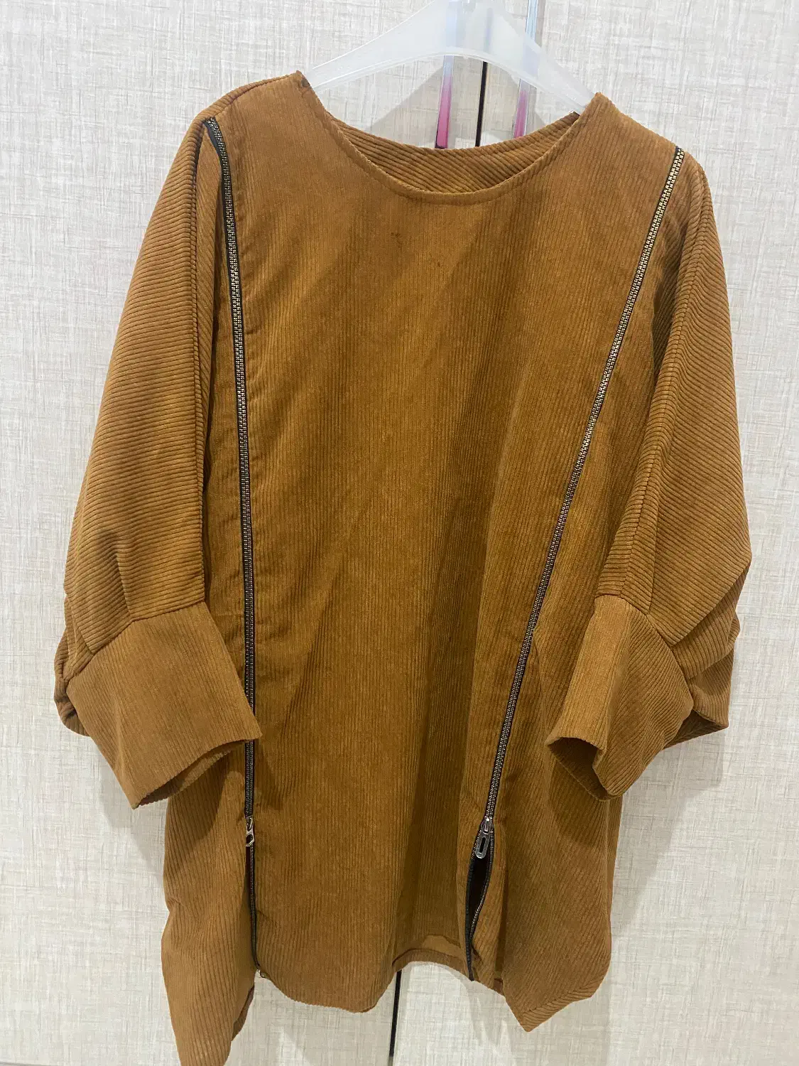 مانتو|لباس|علی‌آباد کتول, |دیوار