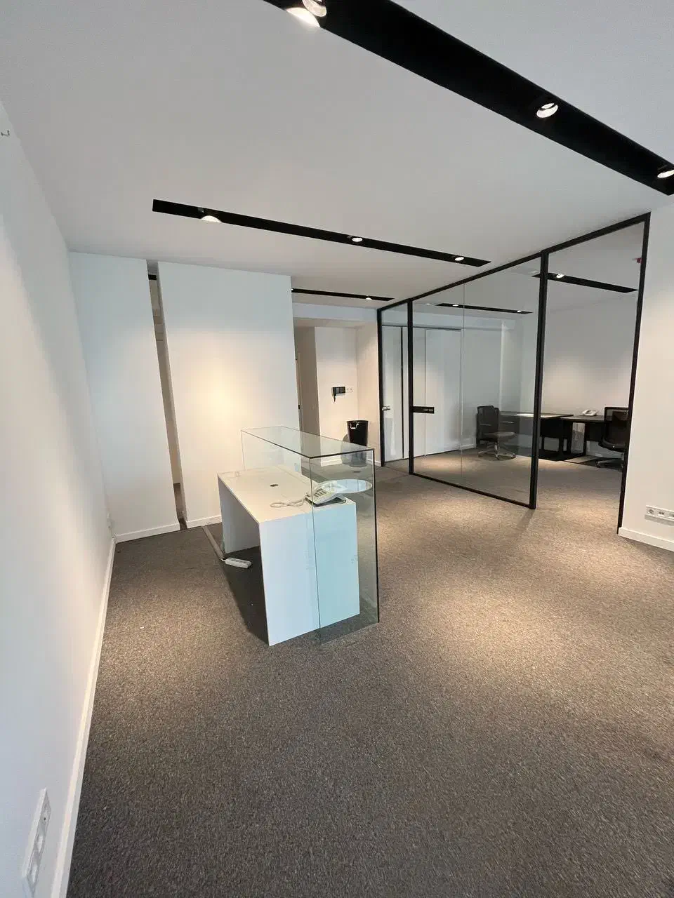 ۱۳۰ متر فول دیزاین/ همه مشاغل/ تاپ لوکیشن|اجارهٔ دفتر کار، اتاق اداری، مطب|تهران, زعفرانیه|دیوار