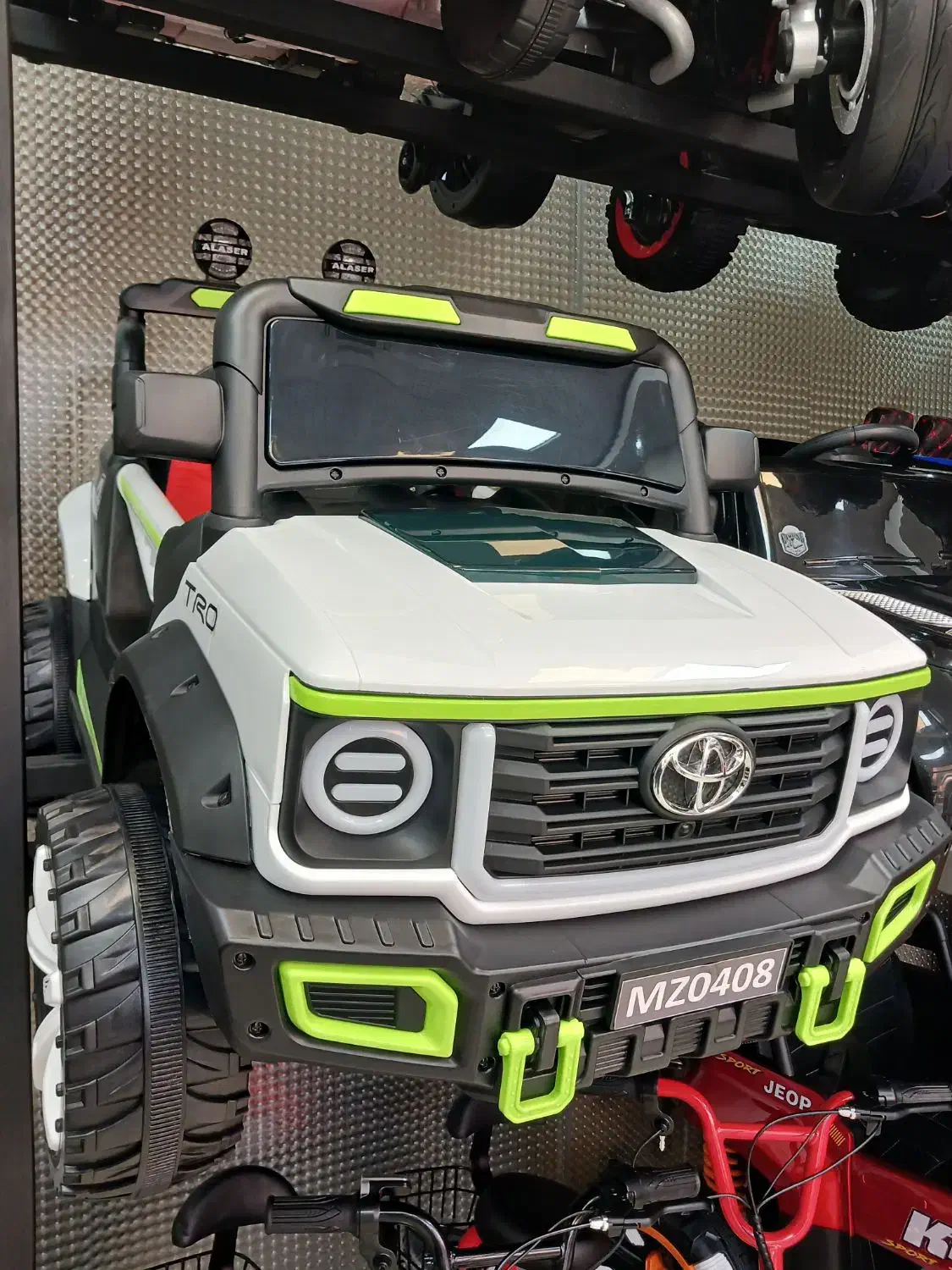 ماشین شارژی (شهر ماشین)|اسباب‌بازی بچه|ارومیه, |دیوار