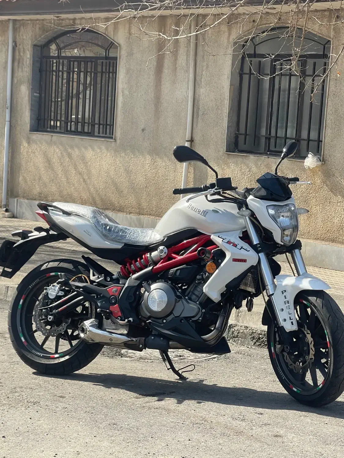 بنلی ۳۰۰ مدل ۹۷|موتورسیکلت|تهران, مجیدآباد|دیوار