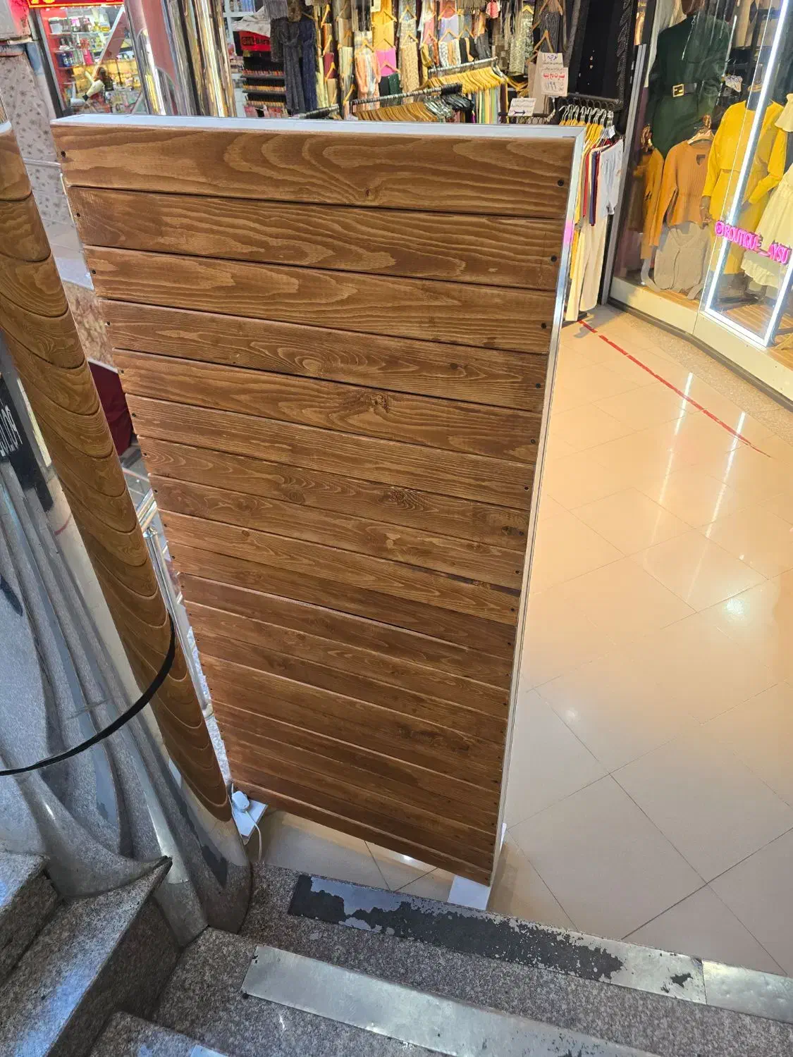 آینه ایستاده چراغ دار|آینه|سرعین, |دیوار