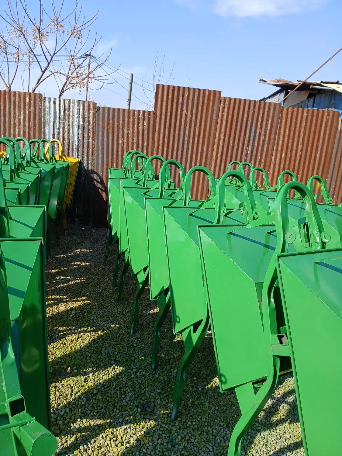 تولیدی انواع فرغون|ابزارآلات|قیامدشت - خاورشهر, |دیوار