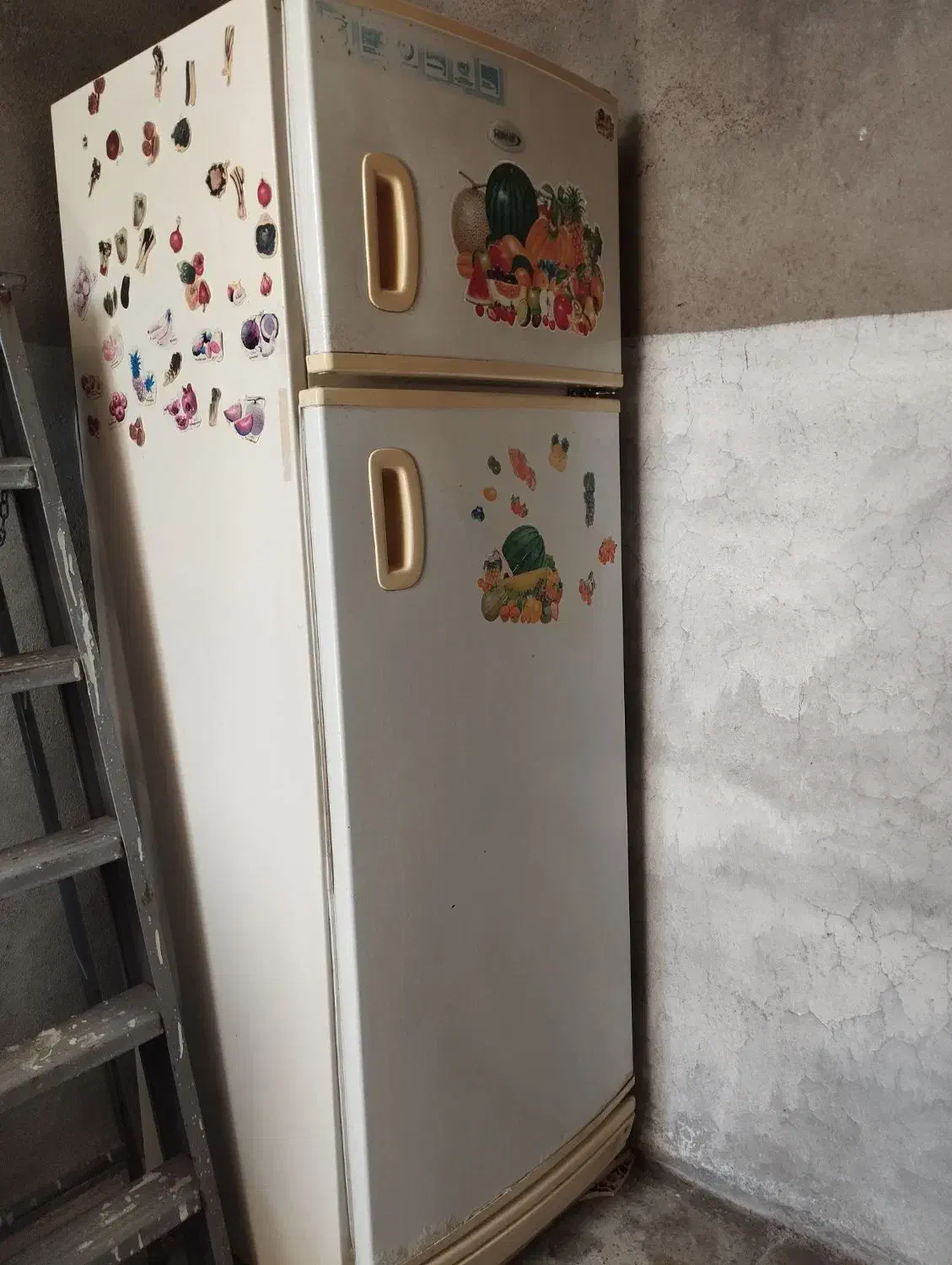 فروش یخچال کارکرده ولی سالم و تمیز.علامرودشت|یخچال و فریزر|علامرودشت, |دیوار