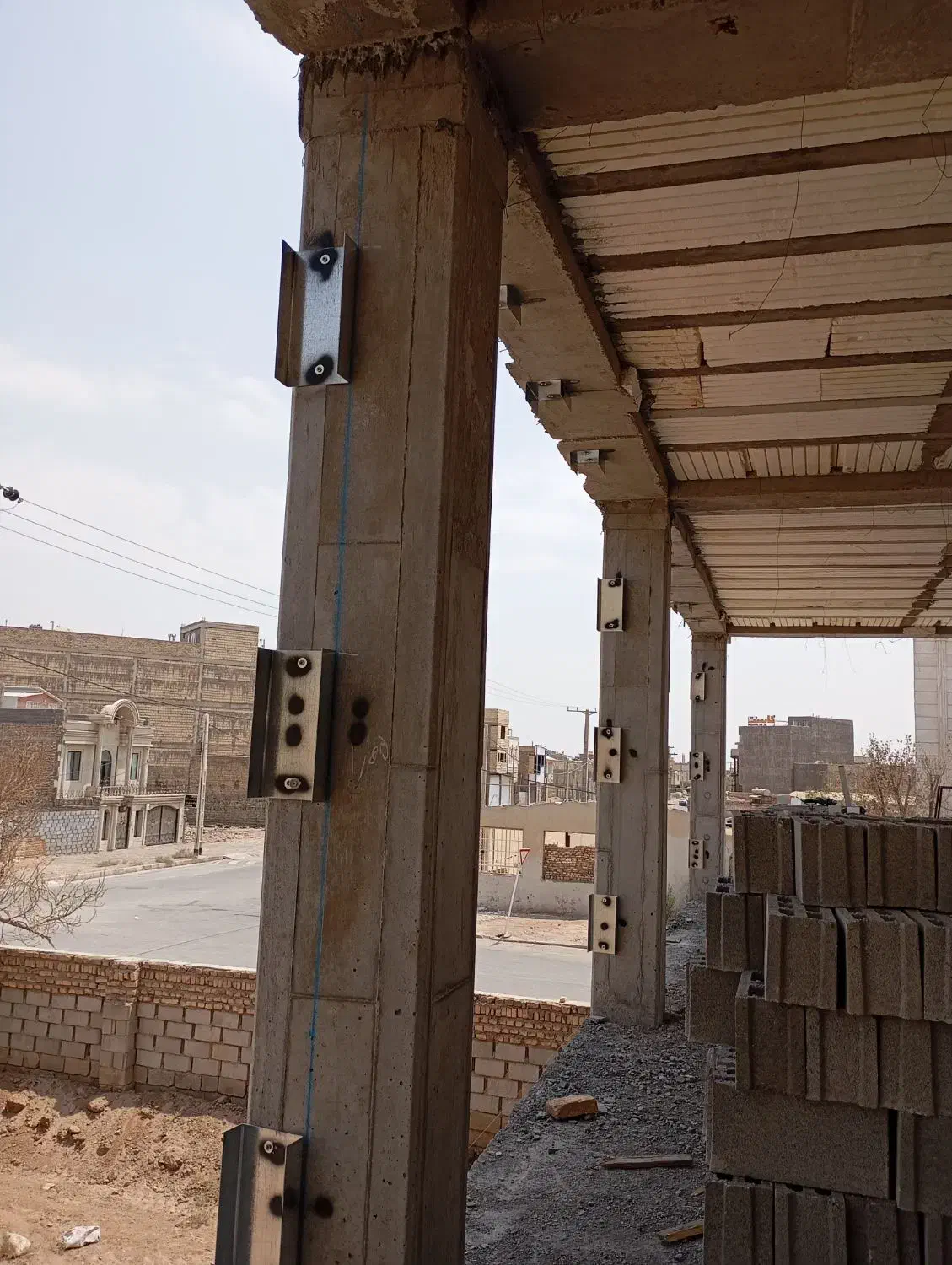 جوشکاری تخصصی والپست گیره ناودونی|خدمات پیشه و مهارت|یزد, |دیوار