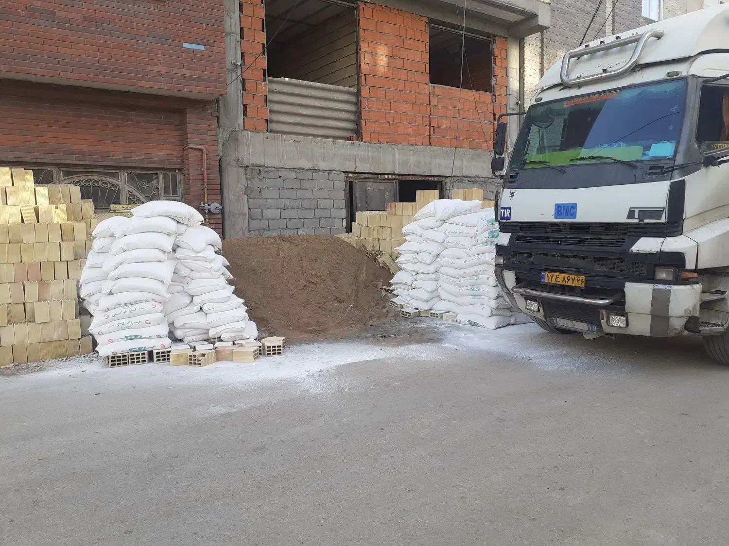 گچ و خاک سپید خراسان دونه ای ۷۵تومن ۱۶۰ عدد|مصالح و تجهیزات ساختمان|بجنورد, |دیوار