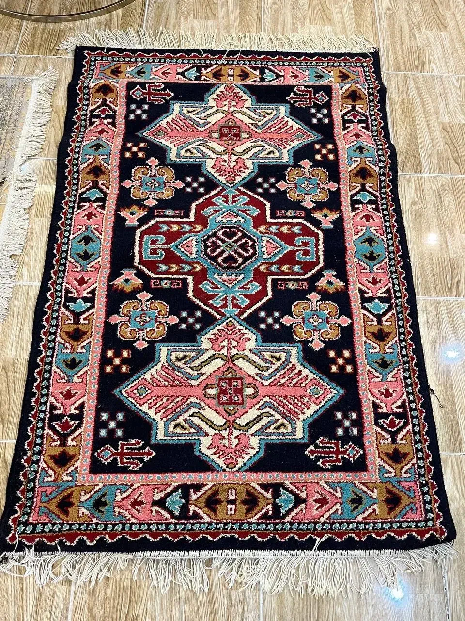 قالیچه فرشی|فرش|رشت, بوسار|دیوار