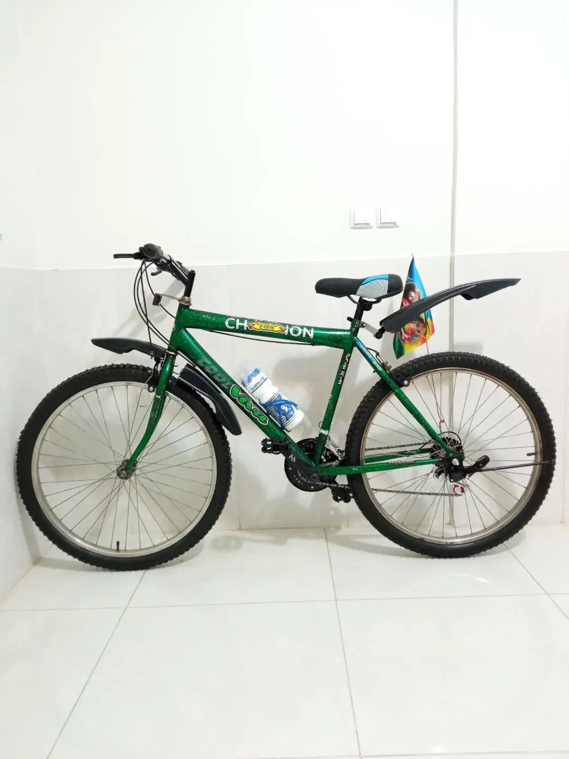 دوچرخه سایز ۲۶ دنده ای در حد آکبند|دوچرخه، اسکیت، اسکوتر|بروجن, |دیوار