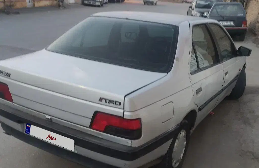 پژو ۴۰۵|خودرو سواری و وانت|کاشان, زیارتی|دیوار