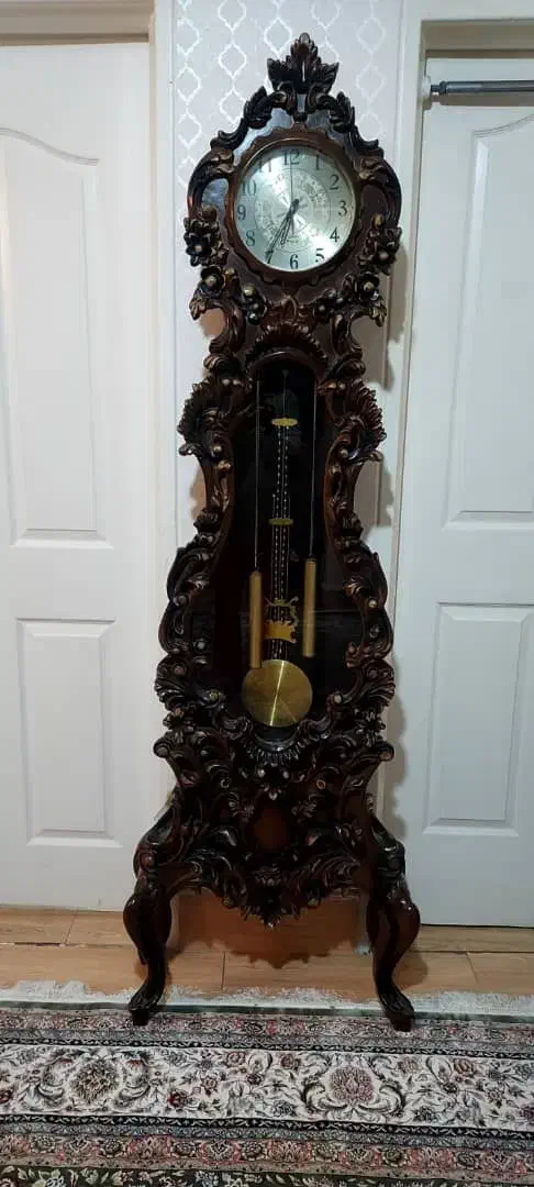 ساعت ایستاده چوبی منبت کاری شده نو نو|ساعت دیواری و تزئینی|بندرعباس, |دیوار