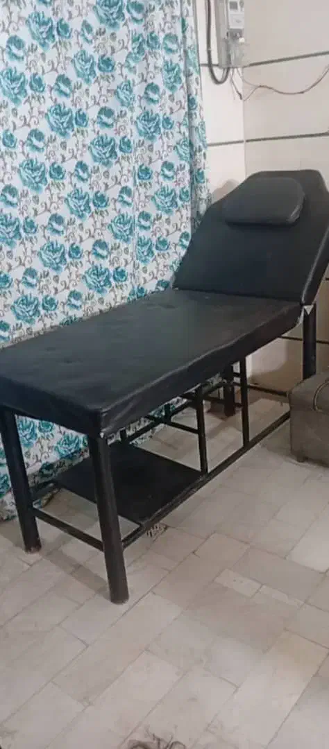 وسایل آرایشگاهی|آرایشگاه و سالنهای زیبایی|سرخنکلاته, |دیوار