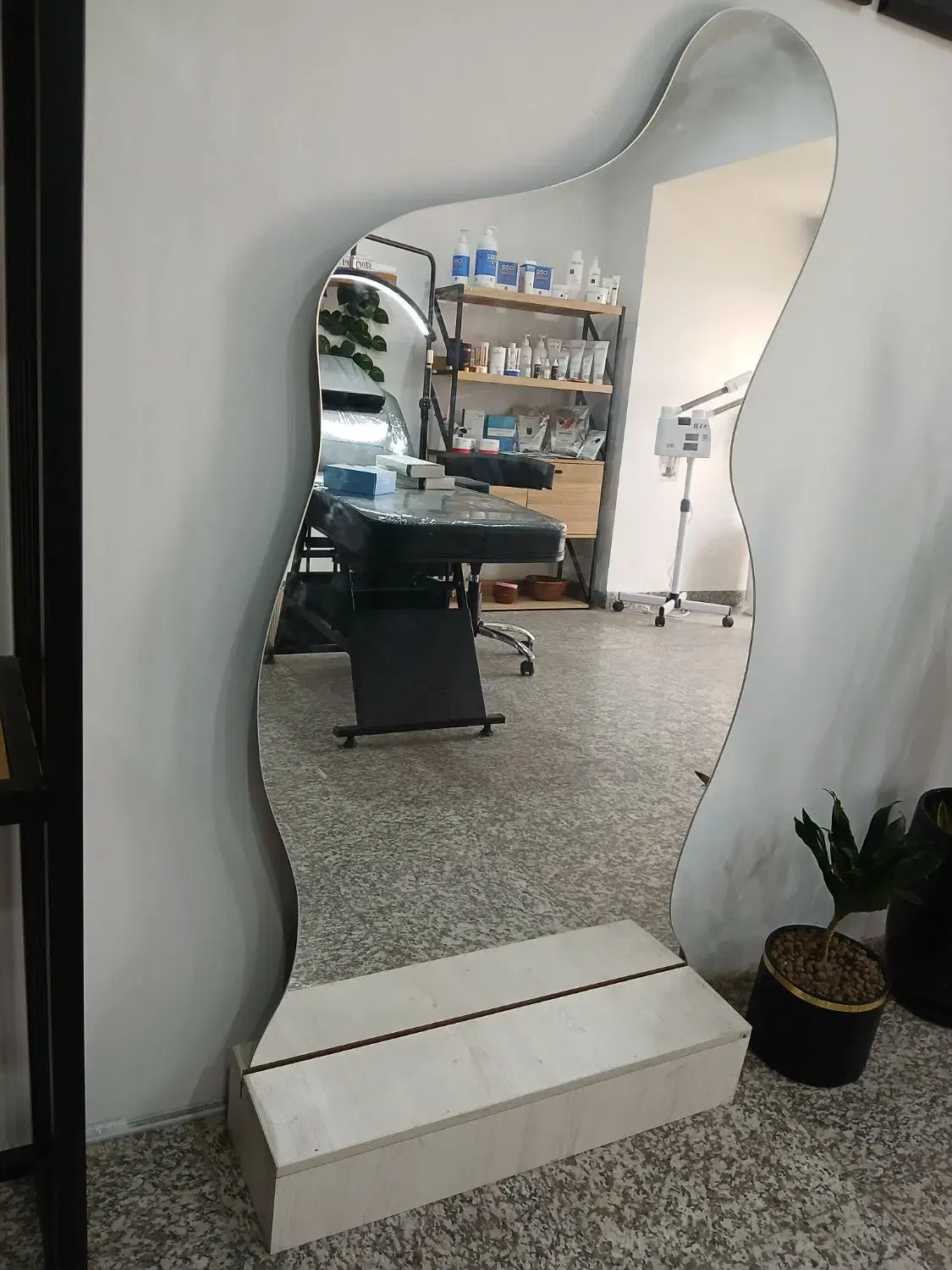 آینه نئون دار|آینه|کرج, مطهری|دیوار