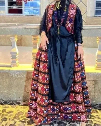 لباس محلی|لباس|کازرون, |دیوار