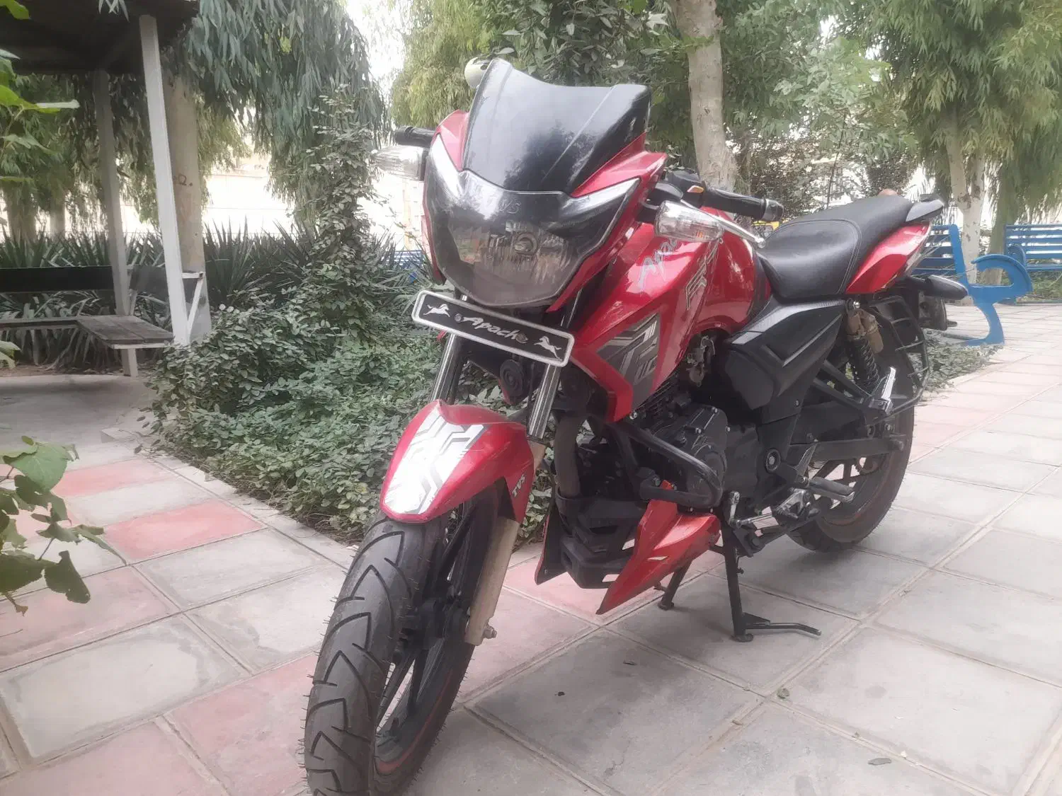 اپاچی ۱۸۰ قرمز سرحال|موتورسیکلت|قم, خاکفرج|دیوار