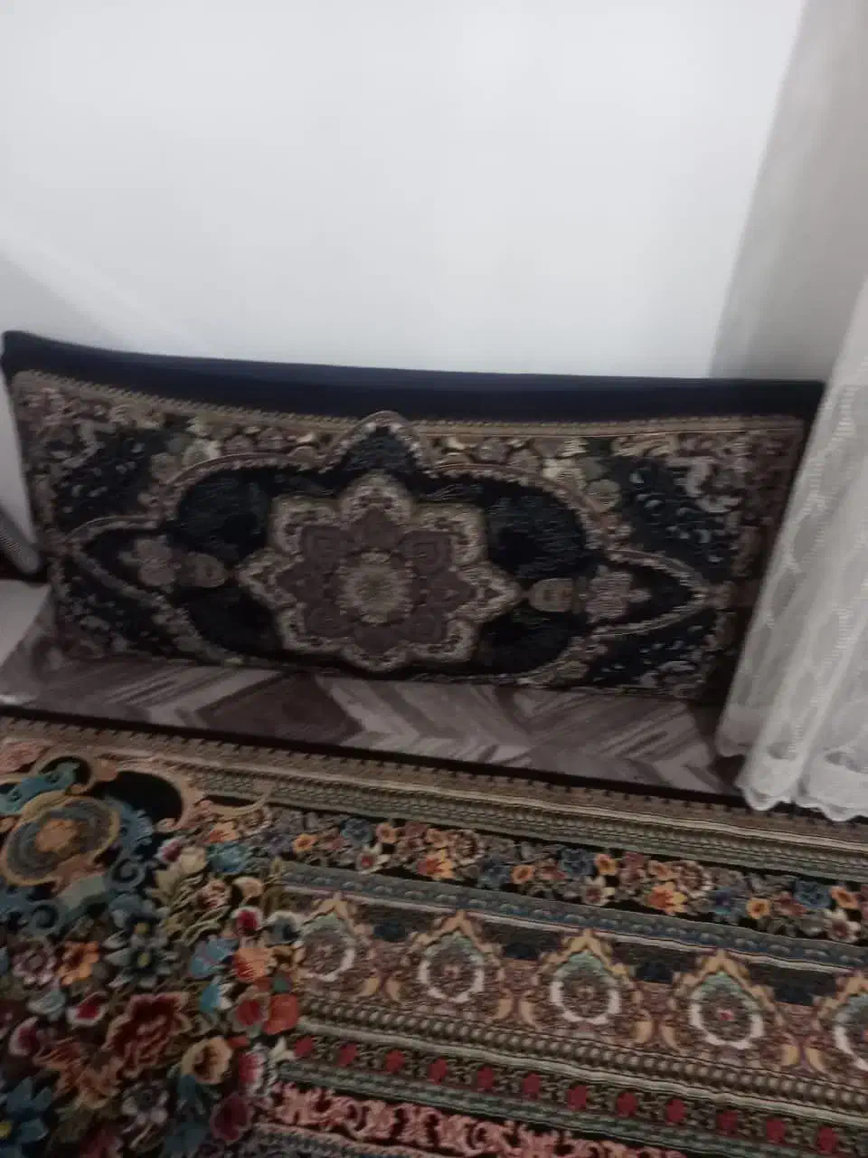 پشتی|پشتی|سمنان, |دیوار