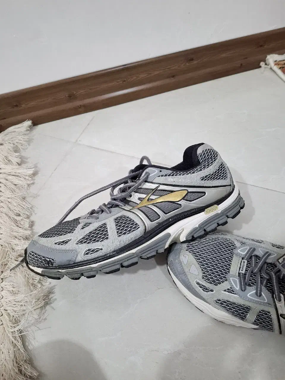 کتونی اورجینال اصل بروکس|کیف، کفش، کمربند|مشکین‌دشت, |دیوار