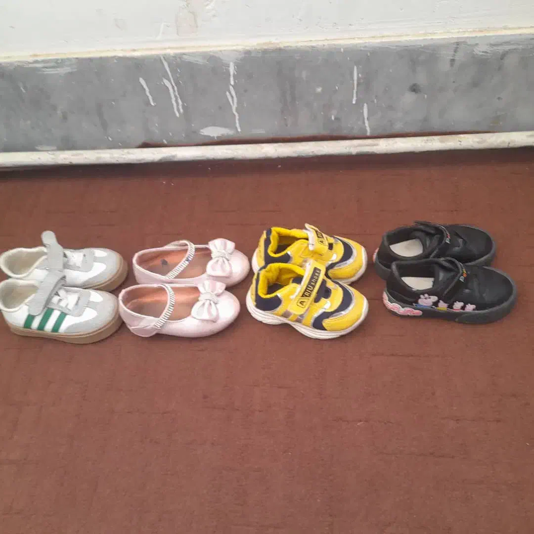 کفش بچه گونه|کفش و لباس بچه|مرودشت, دولت آباد|دیوار