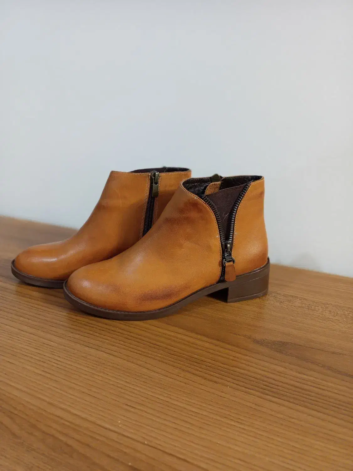 نیم پود چرم پوشیده نشده|کیف، کفش، کمربند|فردیس, خیام غربی|دیوار